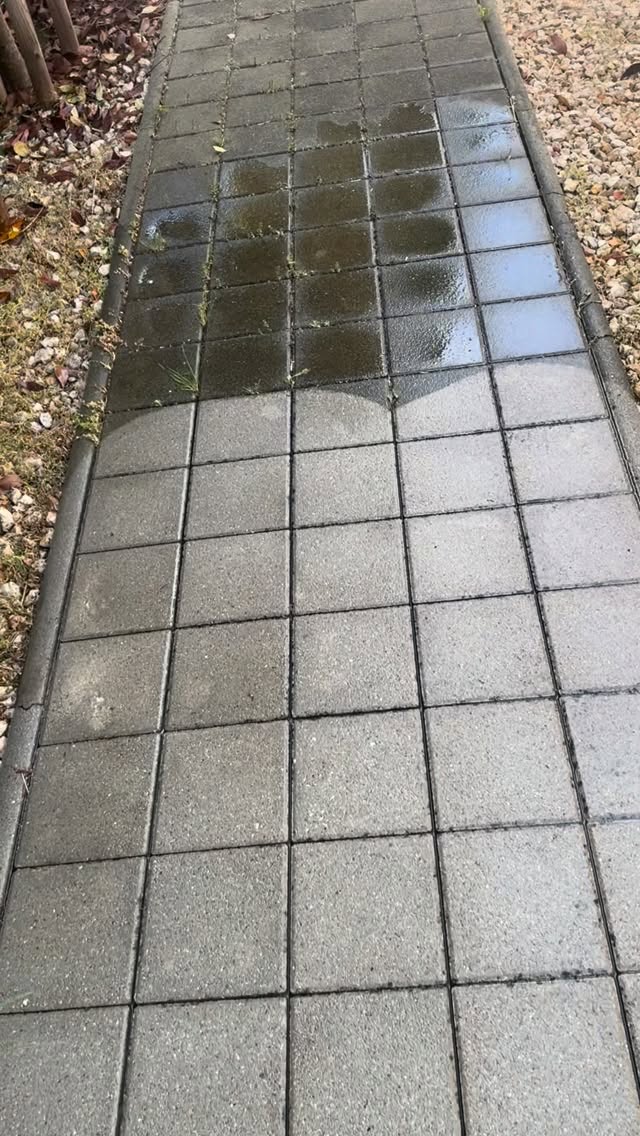 Čistenie vonkajšej dlažby vysokotlakovým čističom